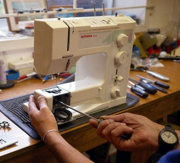 мастер по ремонту швейных машинок в Алматы Iceberg